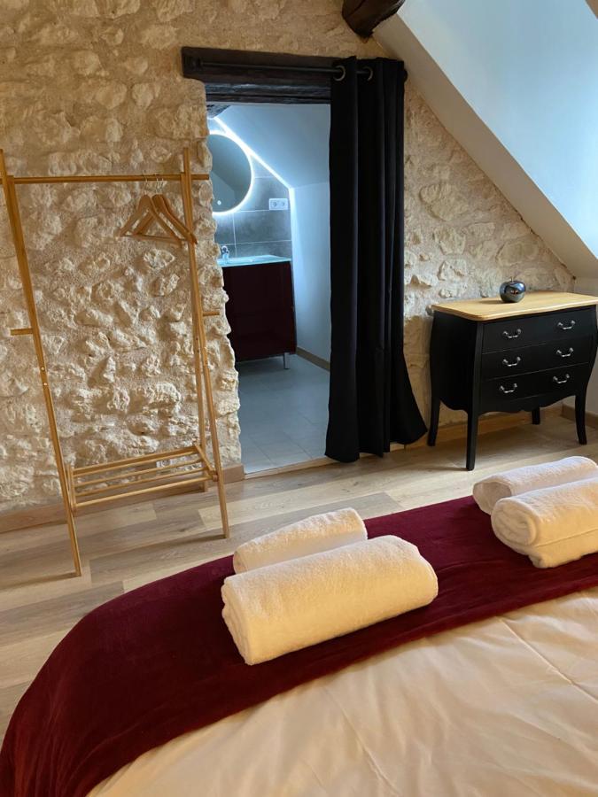 La Charmeraie : Gite De Charme, Piscine Et Spa Thésée Exterior foto