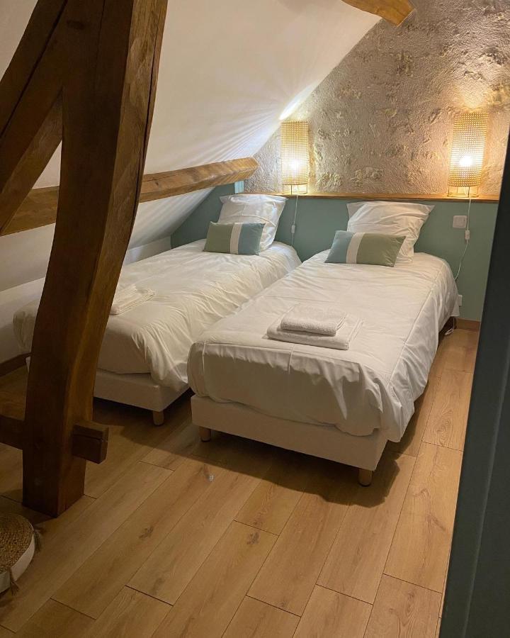 La Charmeraie : Gite De Charme, Piscine Et Spa Thésée Exterior foto